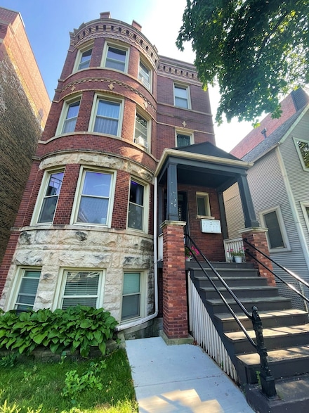 2317 W Roscoe St Unit G, Chicago, IL 60618