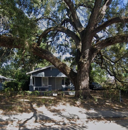 510 E Lake Ave, Tampa, FL 33603