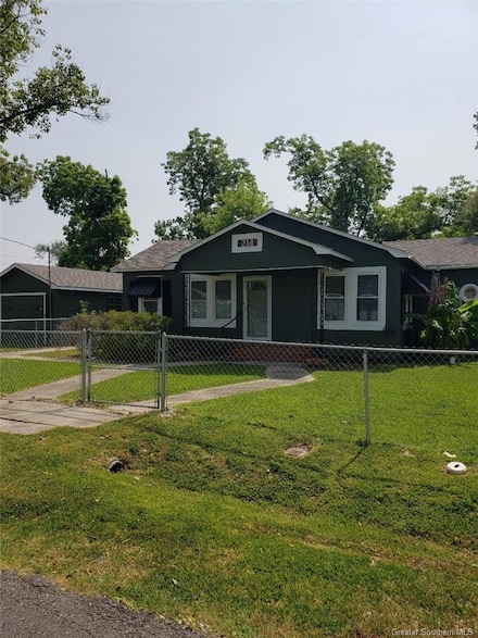 214 N Stanford St, Sulphur, LA 70663