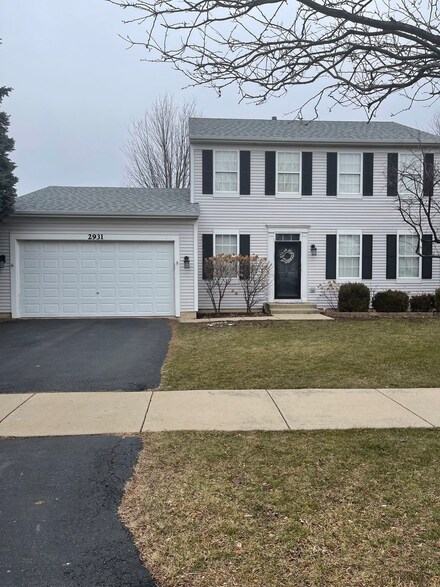 2931 Grand Ridge Cir, Aurora, IL 60503