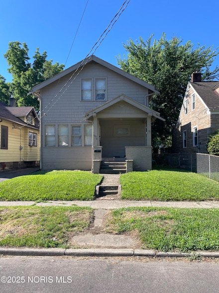 2035 Barrows St, Toledo, OH 43613