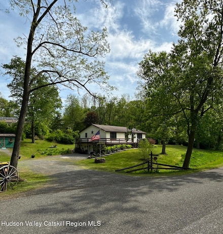 51 Patroon St, Claverack, NY 12513