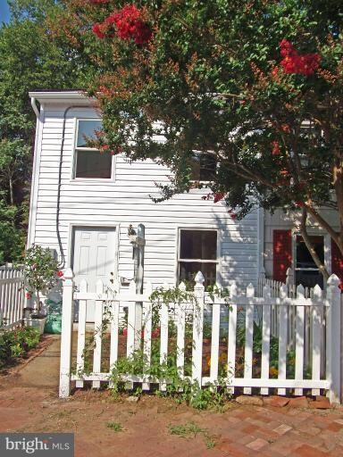 15 Madison Place, Annapolis, MD 21401