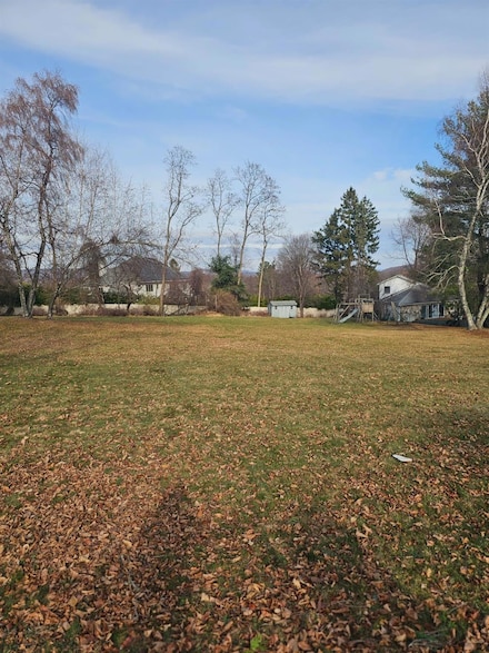 63 E Willow Tree Rd, Monsey, NY 10952