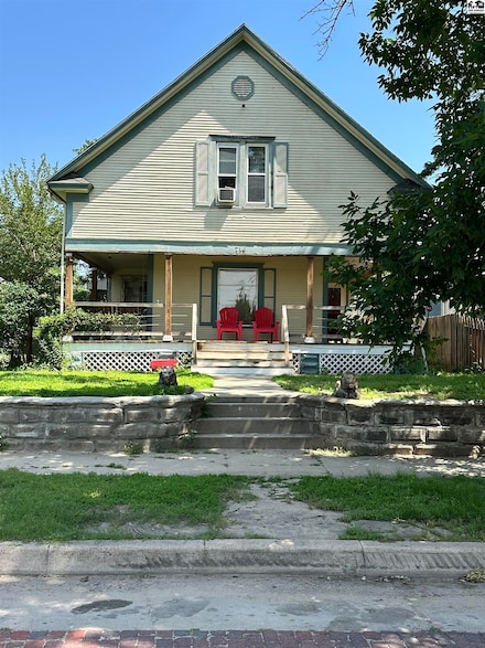 716 E Avenue B, Hutchinson, KS 67501