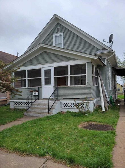 604 S 23rd St, Council Bluffs, IA 51501