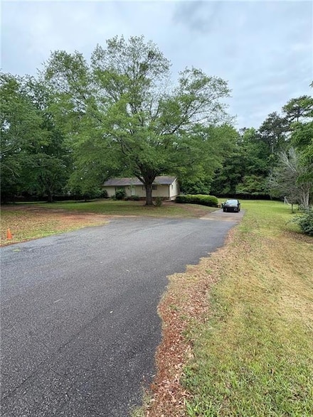 4897 Lou Ivy Rd, Peachtree Corners, GA 30096
