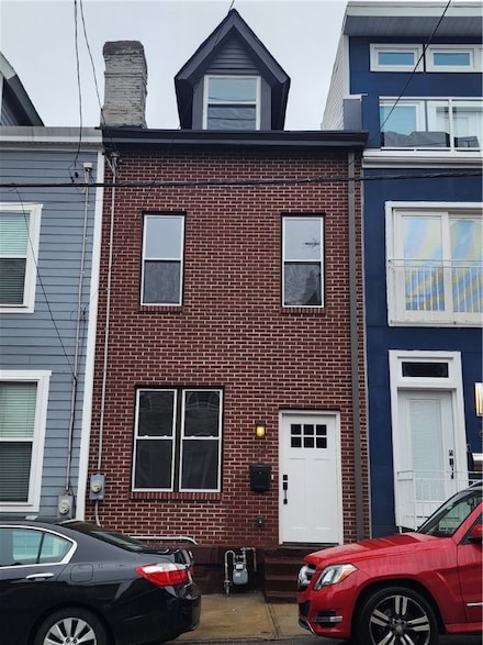 165 45th St, Pittsburgh, PA 15201