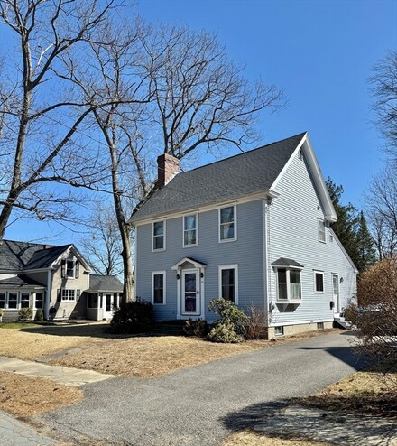 61 Grand St, Leominster, MA 01453
