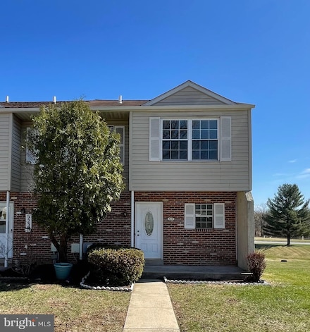 520 Lancaster Ct, Downingtown, PA 19335