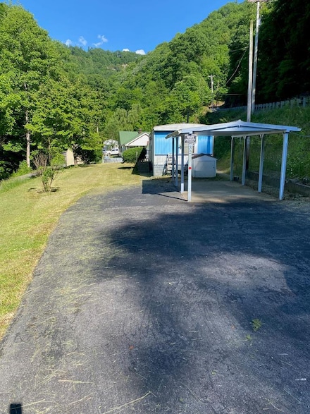 32 Widows Hollow, Phelps, KY 41553