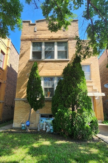 5330 W Foster Ave, Chicago, IL 60630