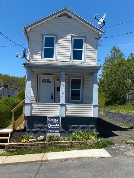 31 Froble St, Simpson, PA 18407