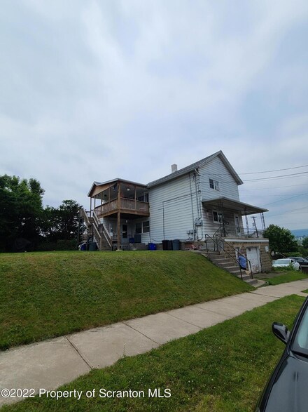 514 Brook St, Scranton, PA 18505