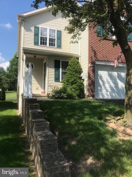 419 Lantern Green Way, Orwigsburg, PA 17961