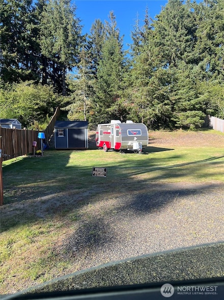 950 Discovery Ave SE, Ocean Shores, WA 98569