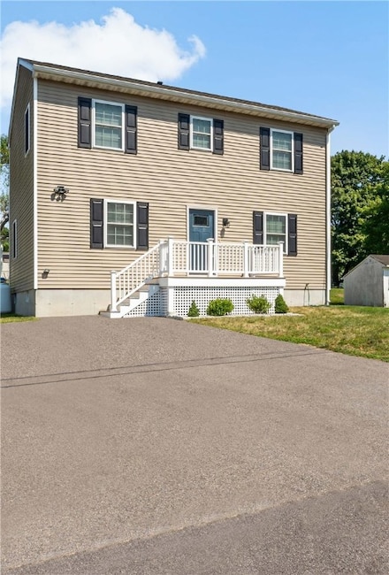 12 Henry St, Westerly, RI 02891
