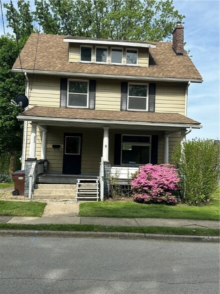 270 Alderman Ave, Sharon, PA 16146