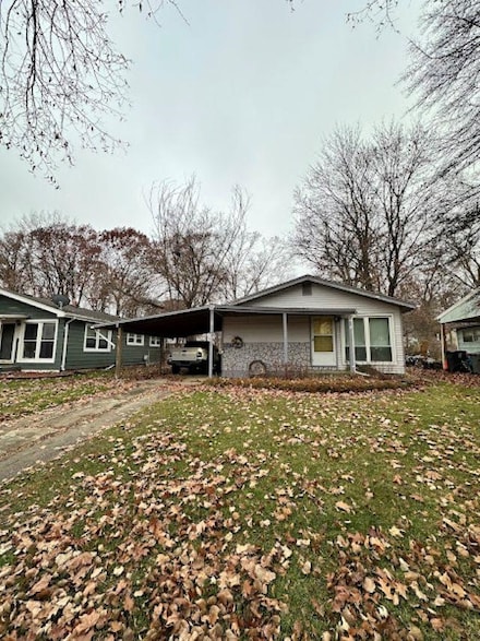 4518 Huckleberry Ln, Flint, MI 48507