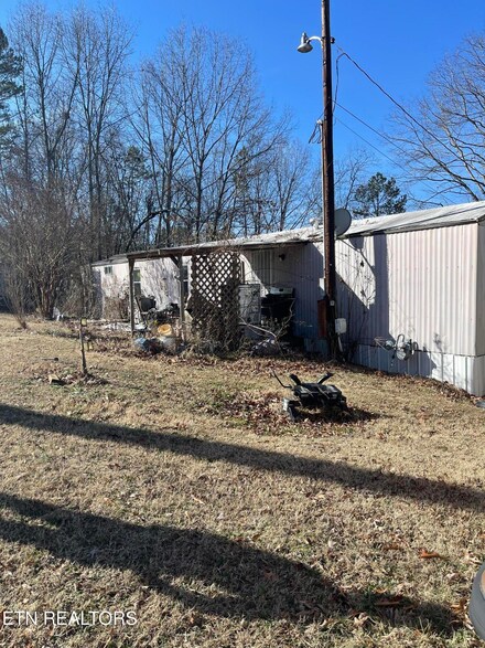 17670 Clear Branch Rd S, Loudon, TN 37774