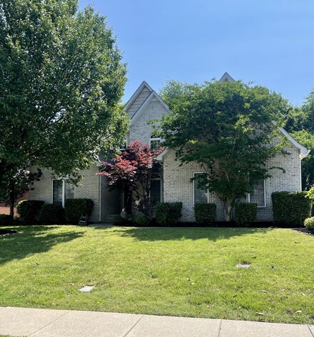 2921 Schoolside St, Murfreesboro, TN 37128