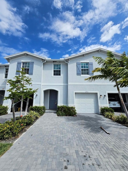 6951 Harbours Edge Ave, Lake Worth, FL 33467