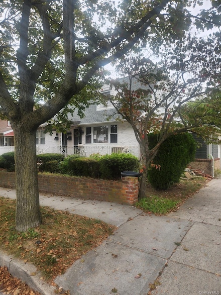150 23 117, Wakefield (Queens), NY 11420