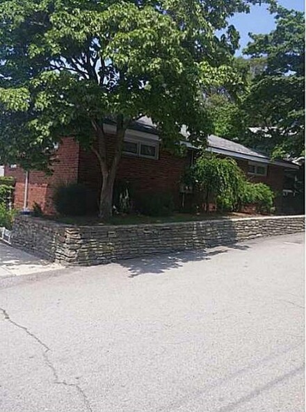 177 Grand View Dr, Warwick, RI 02886