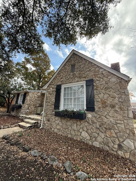 112 E Sunset Rd, San Antonio, TX 78209