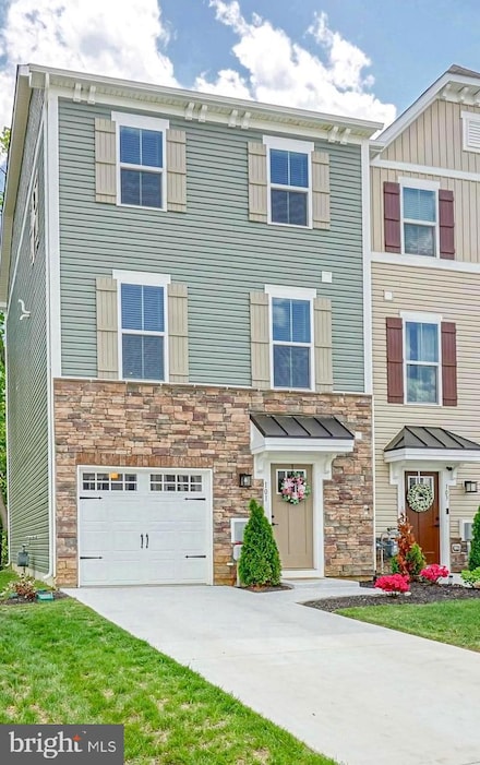 101 Bantry St, Swedesboro, NJ 08085