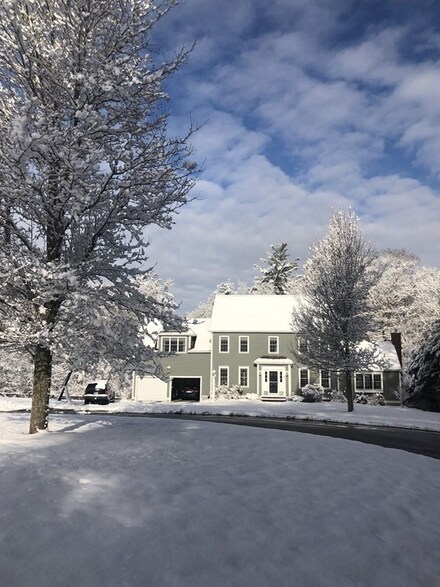 38 Lily's Way, Pembroke, MA 02359