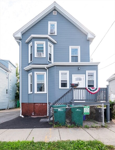 67 Lowell St, Lynn, MA 01905