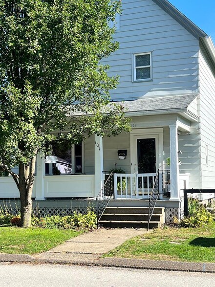 101 Lamberton St, Franklin, PA 16323
