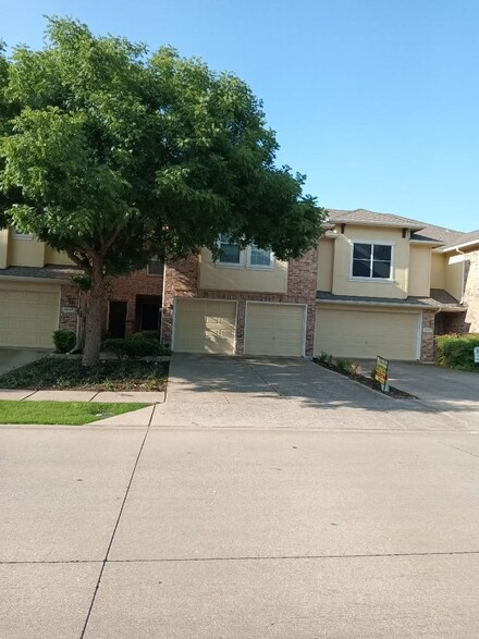 10059 Wake Bridge Dr, Frisco, TX 75035