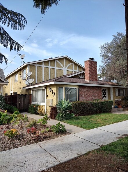1077 Bennett Ave, Long Beach, CA 90804