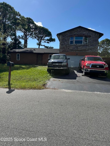 1640 Sandusky St SE, Palm Bay, FL 32909