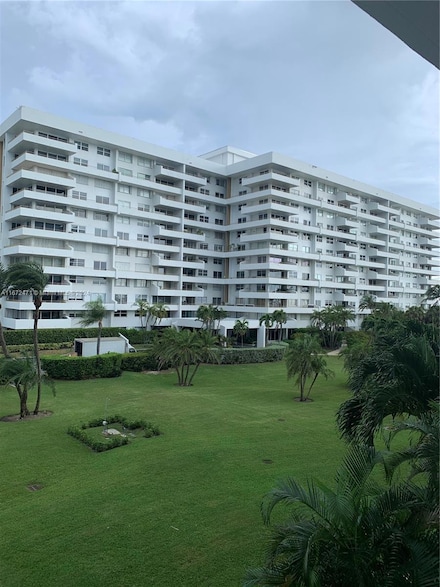 177 Ocean Lane Dr Unit 208, Key Biscayne, FL 33149