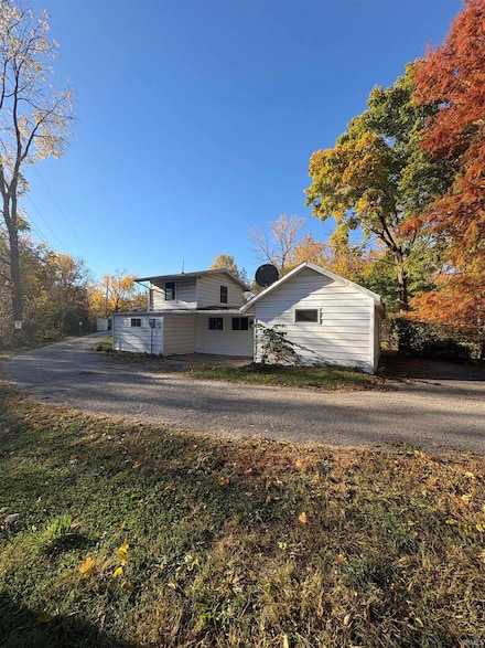 5711 W County Road 1070 N, Gaston, IN 47342