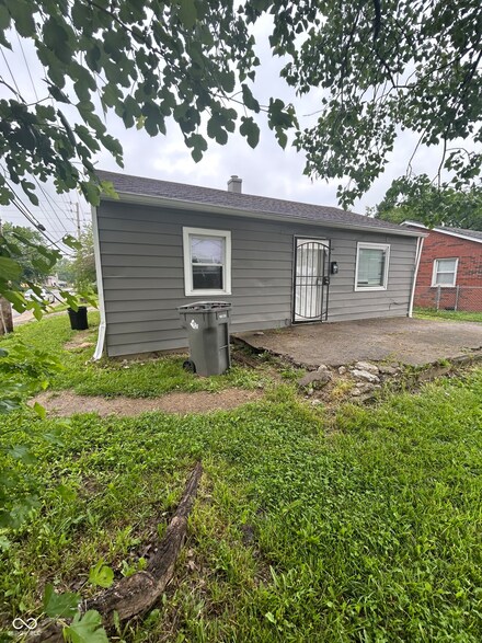 3202 N Emerson Ave, Indianapolis, IN 46218