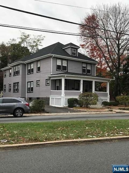 290 Columbia Ave, Fort Lee, NJ 07024