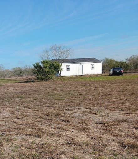 6283 County Road 523, Skidmore, TX 78389