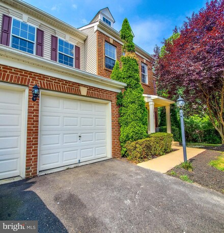 12151 Rain Slicker Place, Nokesville, VA 20181