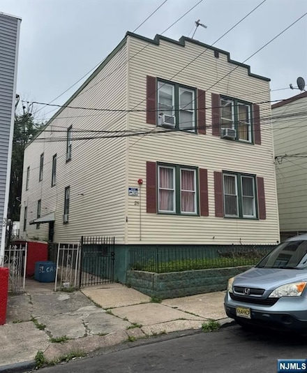 30 Camden St Unit 32, Paterson, NJ 07503