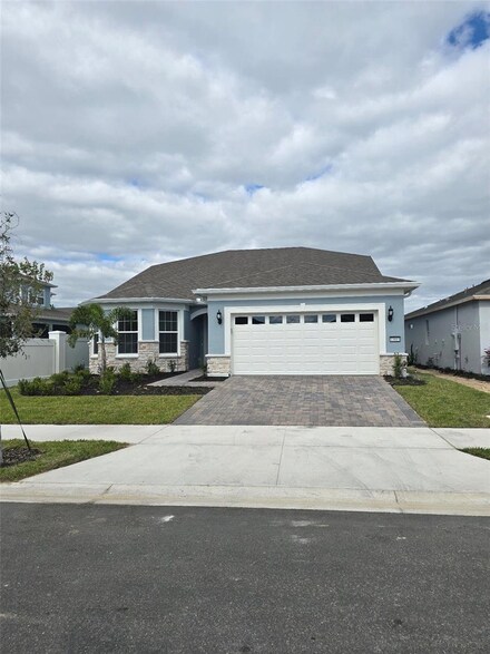 13803 Fresh Ivy St, Oakland, FL 34787