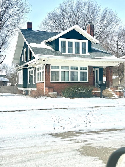 521 N 7th St, Estherville, IA 51334