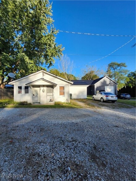 425 W Main St, Dalton, OH 44618