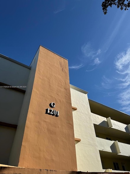 1201 NE 191st St Unit G313, Miami, FL 33179