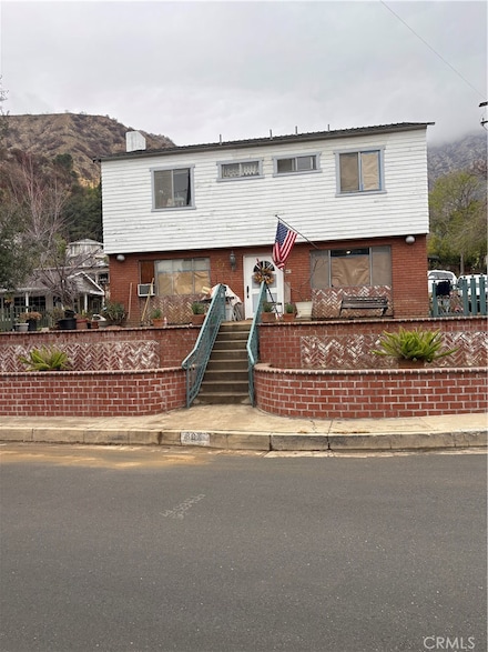 667 Canyon Crest Dr, Sierra Madre, CA 91024