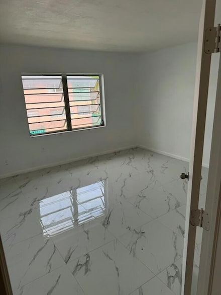 2285 NE 172nd St Unit 4, North Miami Beach, FL 33160