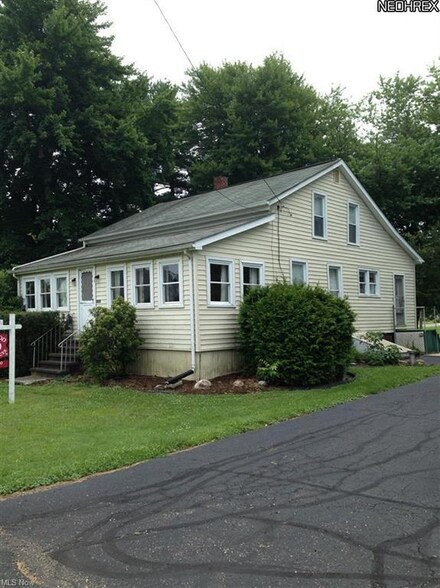 5058 State Route 305, Fowler, OH 44418